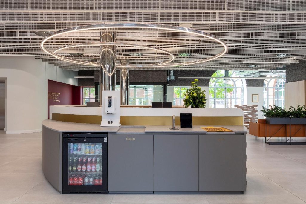 Financial Institute in Surrey