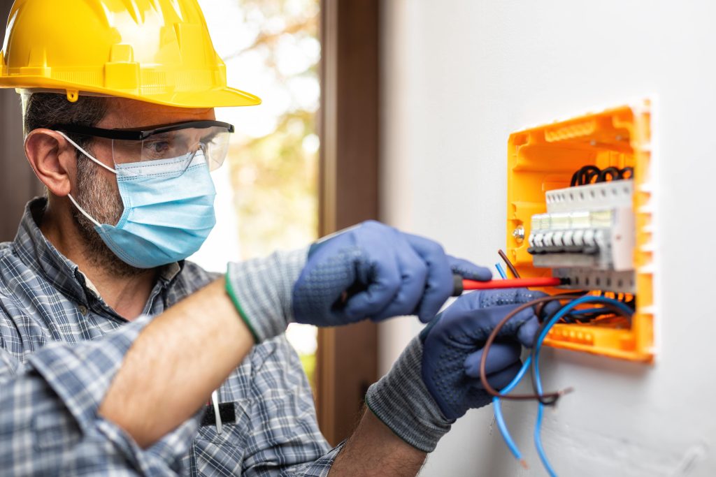 Electrical Safety Wear Including Helmet Gloves And Eye-wear